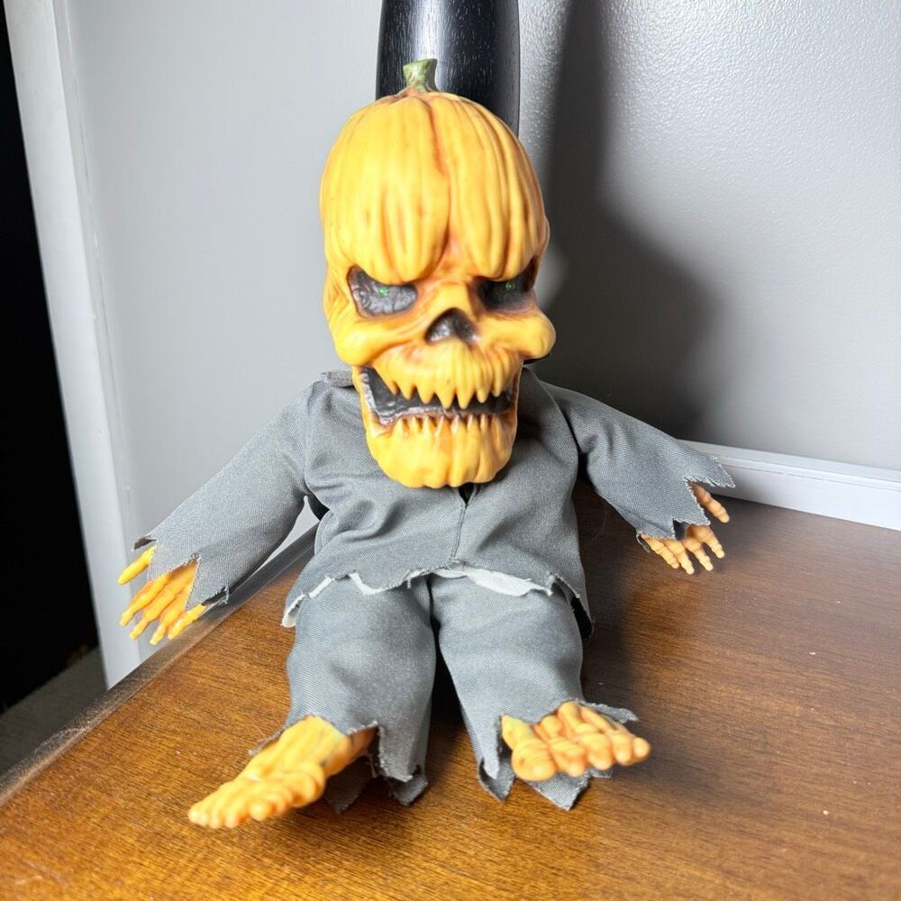 Spirit Halloween Pumpkin NESTER Doll Jack O Lantern 15" Scary Decoration WORKS